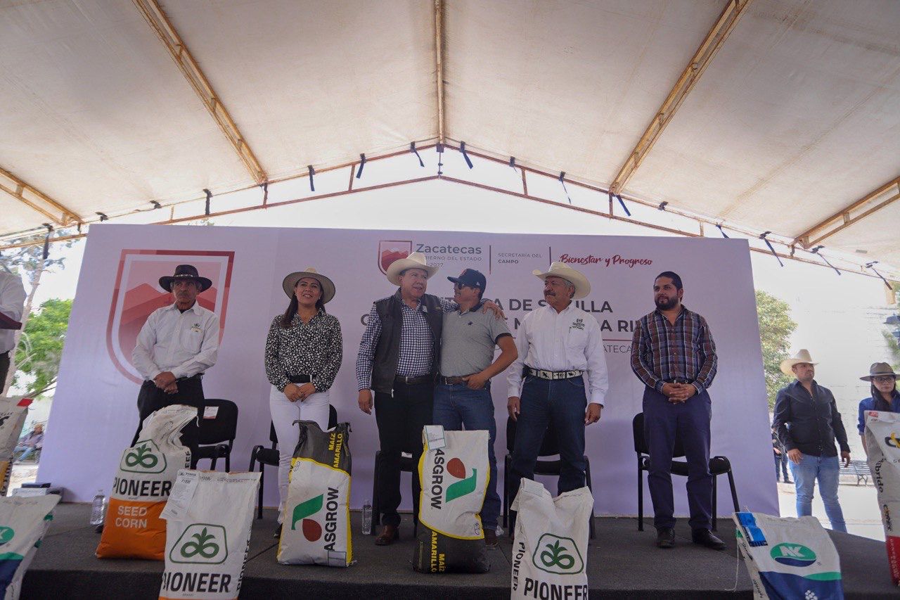 ENTREGAN SEMILLA DE MAÍZ PARA PRODUCTORES FRESNILLENSES 