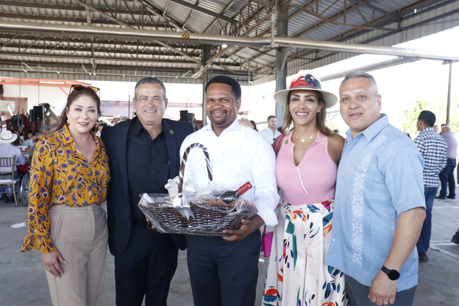 SE ENTREGA RECONOCIMIENTO AL JEREZANO GUILLERMO TRUJILLO, VICEALCALDE DE AURORA, ILLINOIS