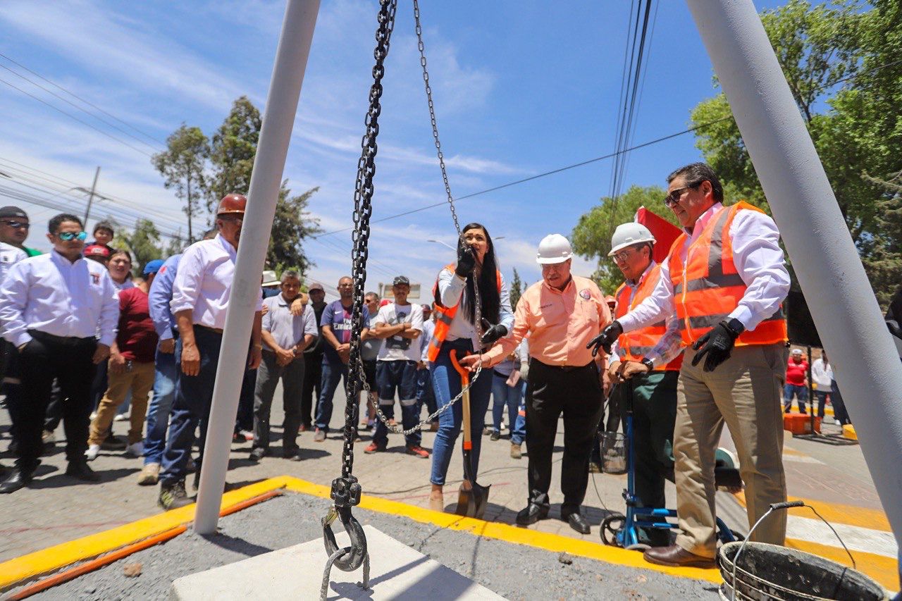 INICIA CONSOLIDACIÓN
DE CALZADA DEL MINERO