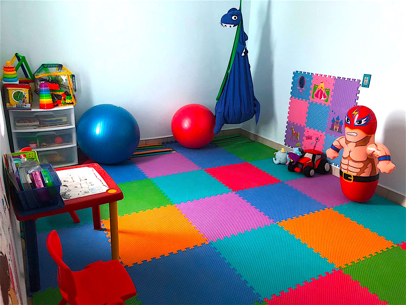 Firma UTZAC convenio de colaboración con Clínica Therasia