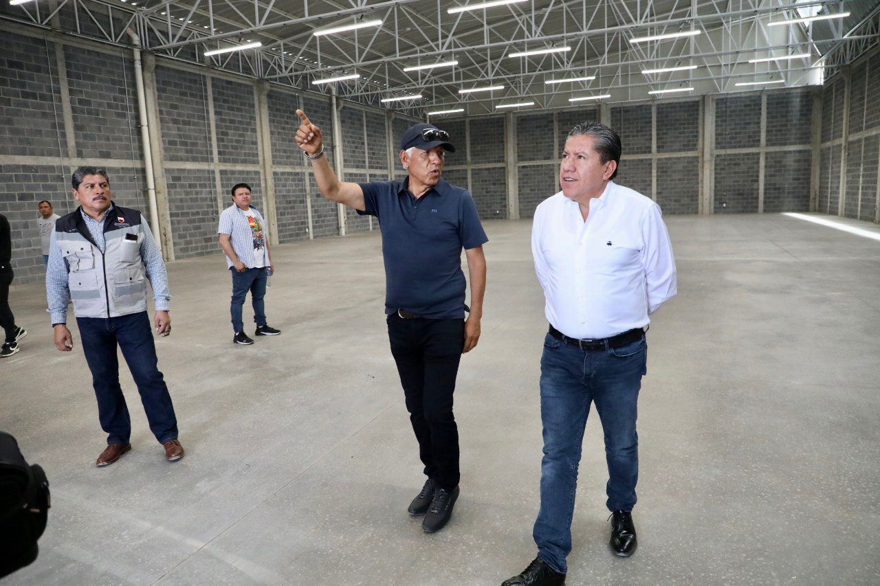 Supervisa Gobernador David Monreal Ávila construcción de nuevos almacenes propiedad de la administración estatal 