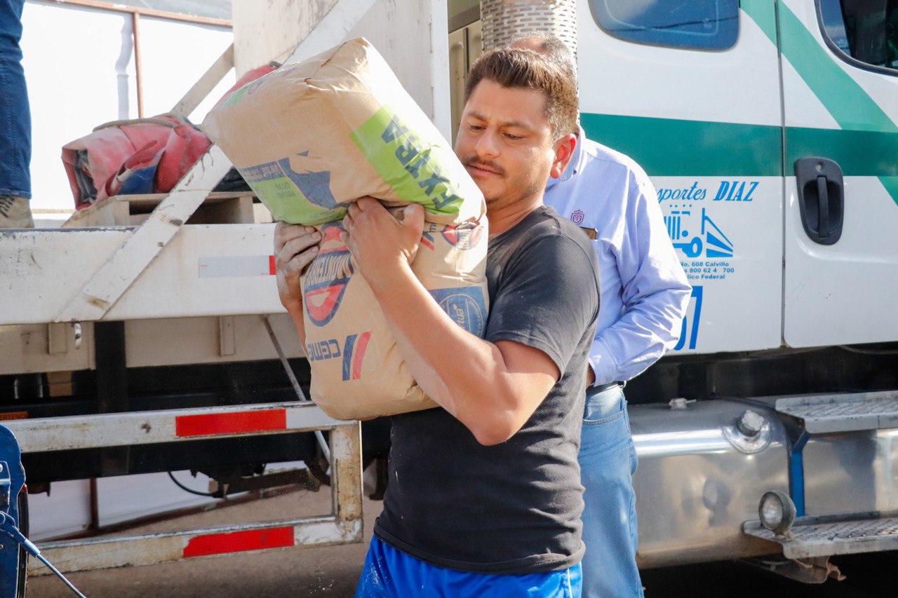 ENTREGAN APOYOS DEL PROGRAMA “BIENESTAR POR NUESTRO HOGAR”
