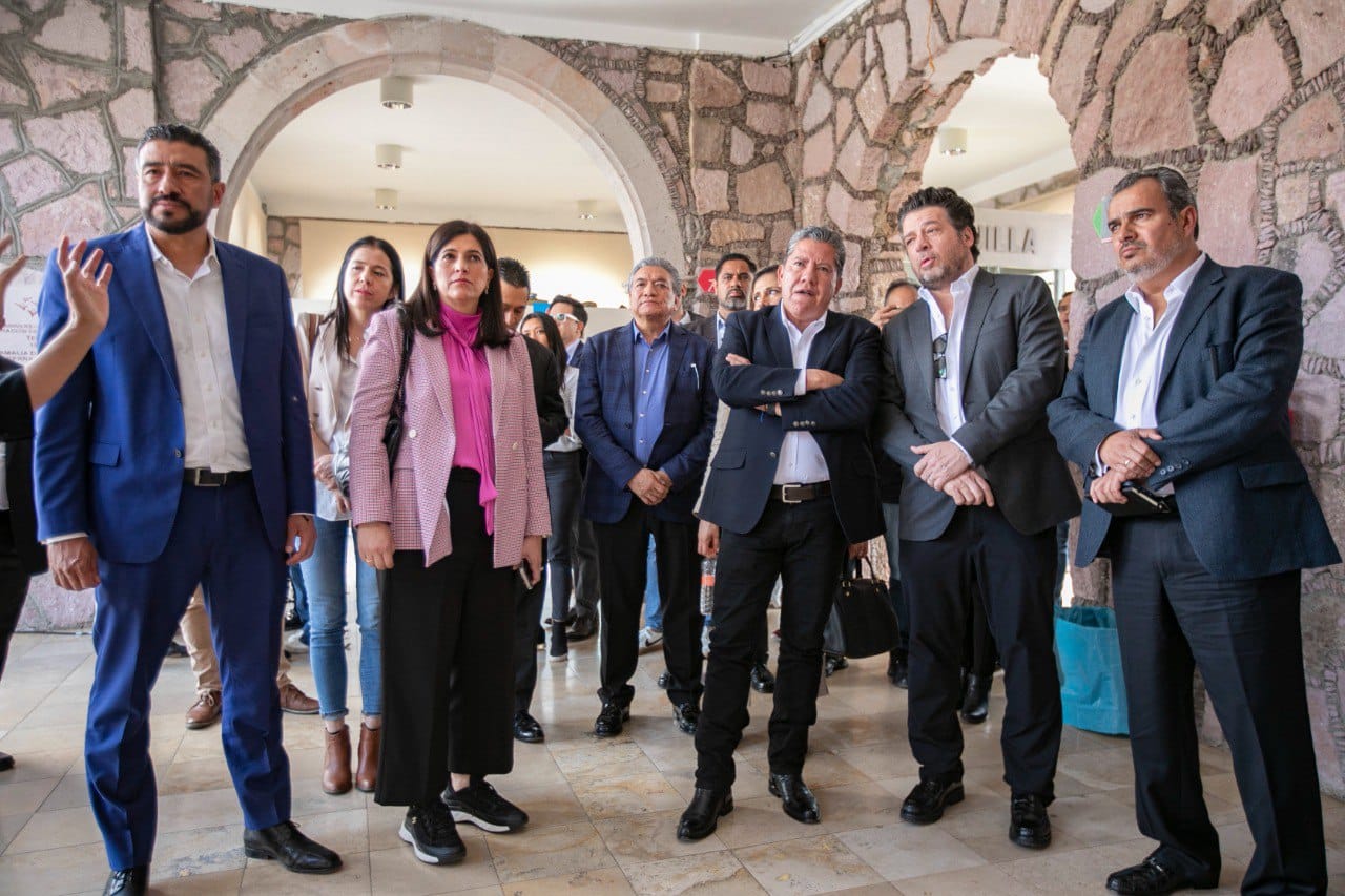 David Monreal ofrece a empresarios caminar juntos para lograr el desarrollo económico de Zacatecas