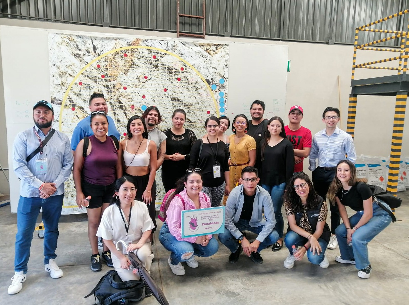Conocen jóvenes migrantes Quantum y Zigzag, lugares donde  Zacatecas genera y divulga ciencia y tecnología