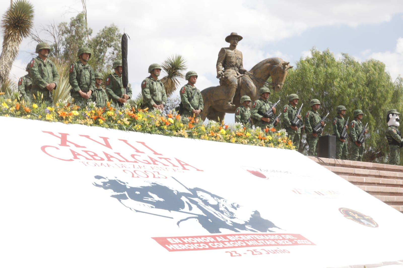 Con nutrida participación de mujeres y hombres de a caballo, concluye la XVII Cabalgata Toma de Zacatecas