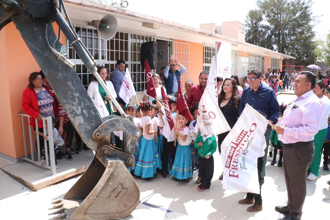 CUMPLE SAÚL MONREAL ÁVILA
COMPROMISOS CON LA EDUCACIÓN
