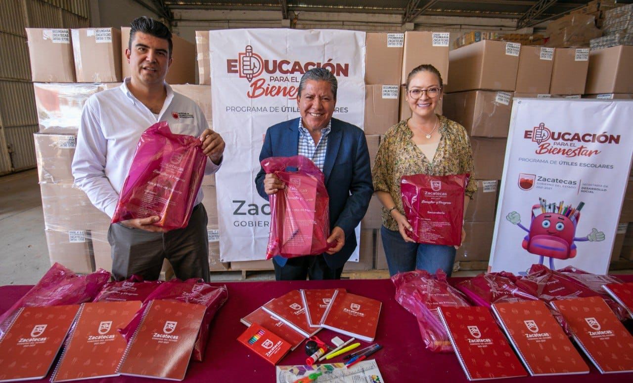Dotará Gobernador David Monreal de útiles escolares al 100% de estudiantes de las primarias y secundarias públicas de Zacatecas