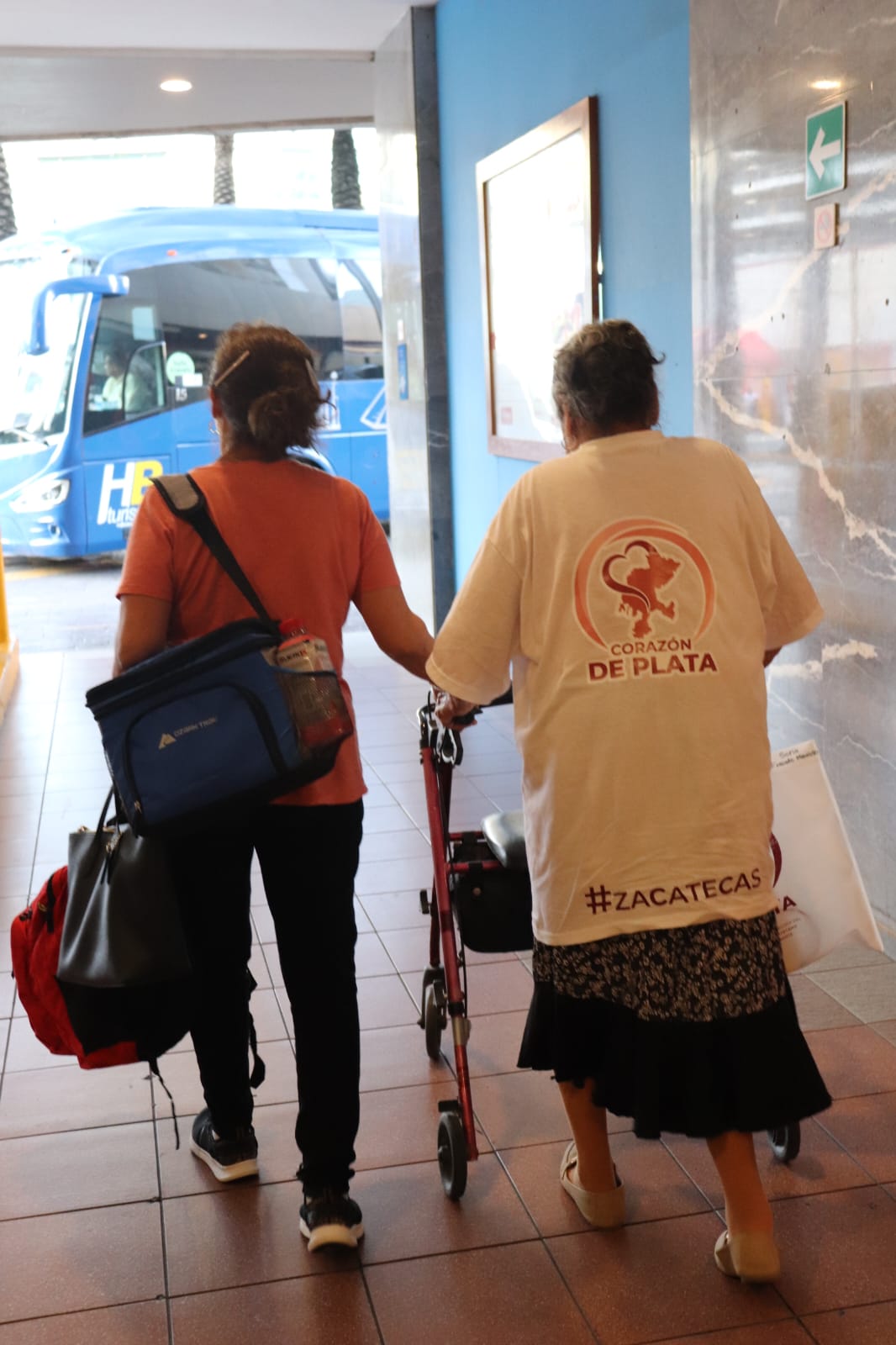 Apoya Gobierno de Zacatecas a padres y madres del Programa Corazón de Plata en trámite para obtener su visa B1 / B2