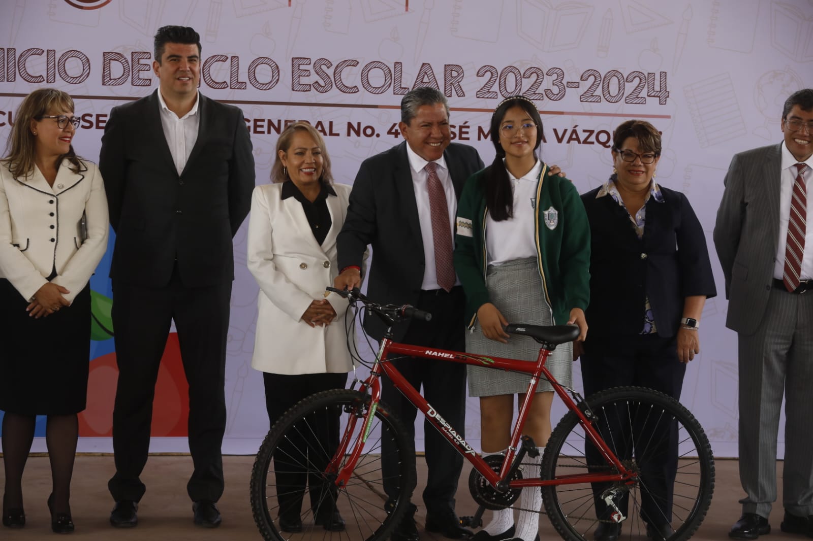 Da inicio Gobernador David Monreal al ciclo escolar 2023-2024 y reitera apoyo a la educación, principal instrumento de transformación social