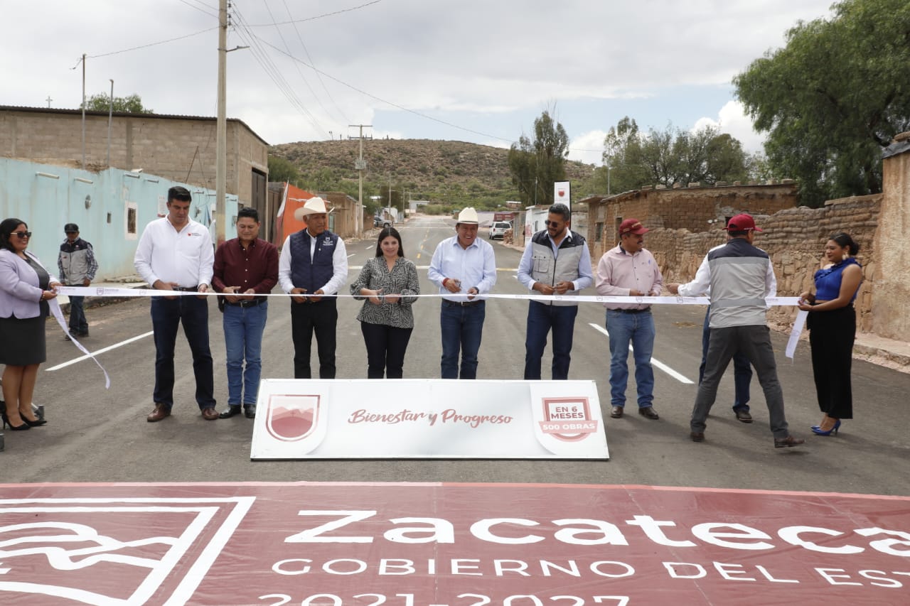 Inaugura Gobernador David Monreal tramo carretero Valenciana-La Laguna-Providencia, en General Francisco R. Murguía