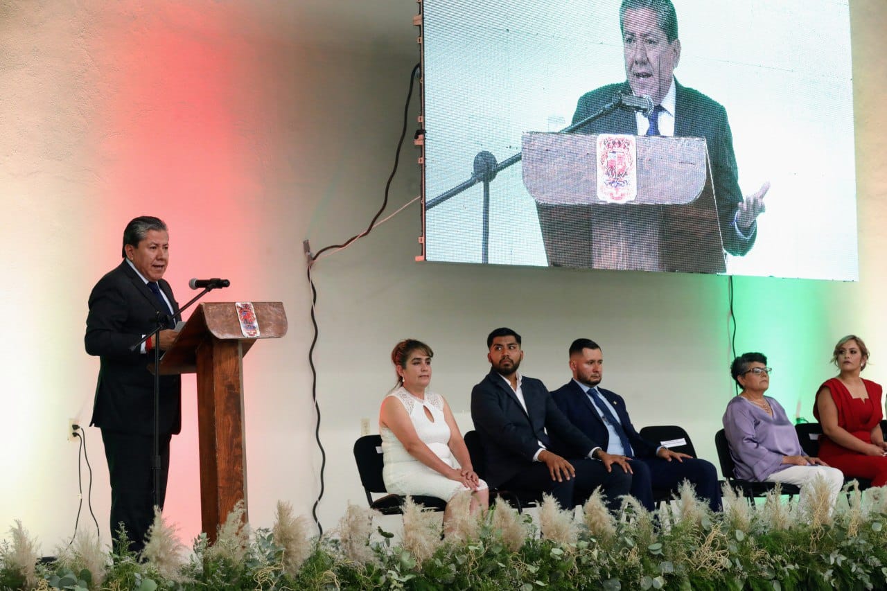 Ofrece Gobernador David Monreal trabajo conjunto a favor del desarrollo, bienestar y progreso de los 58 Municipios