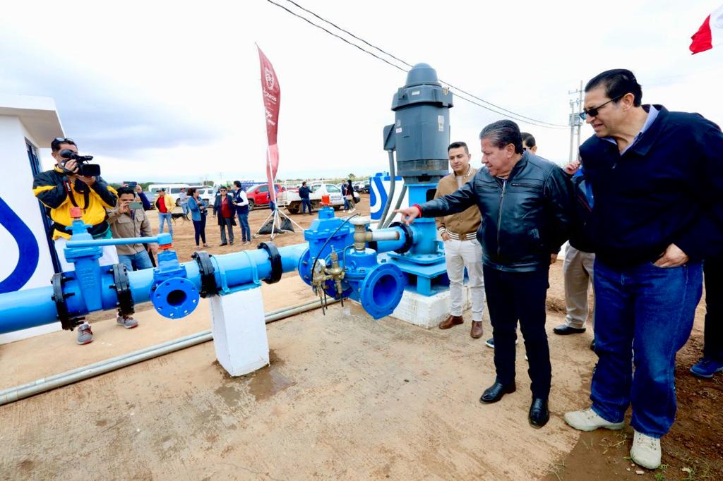 Monreal inaugura dos pozos para fortalecer abasto de agua potable a 14 colonias de la capital