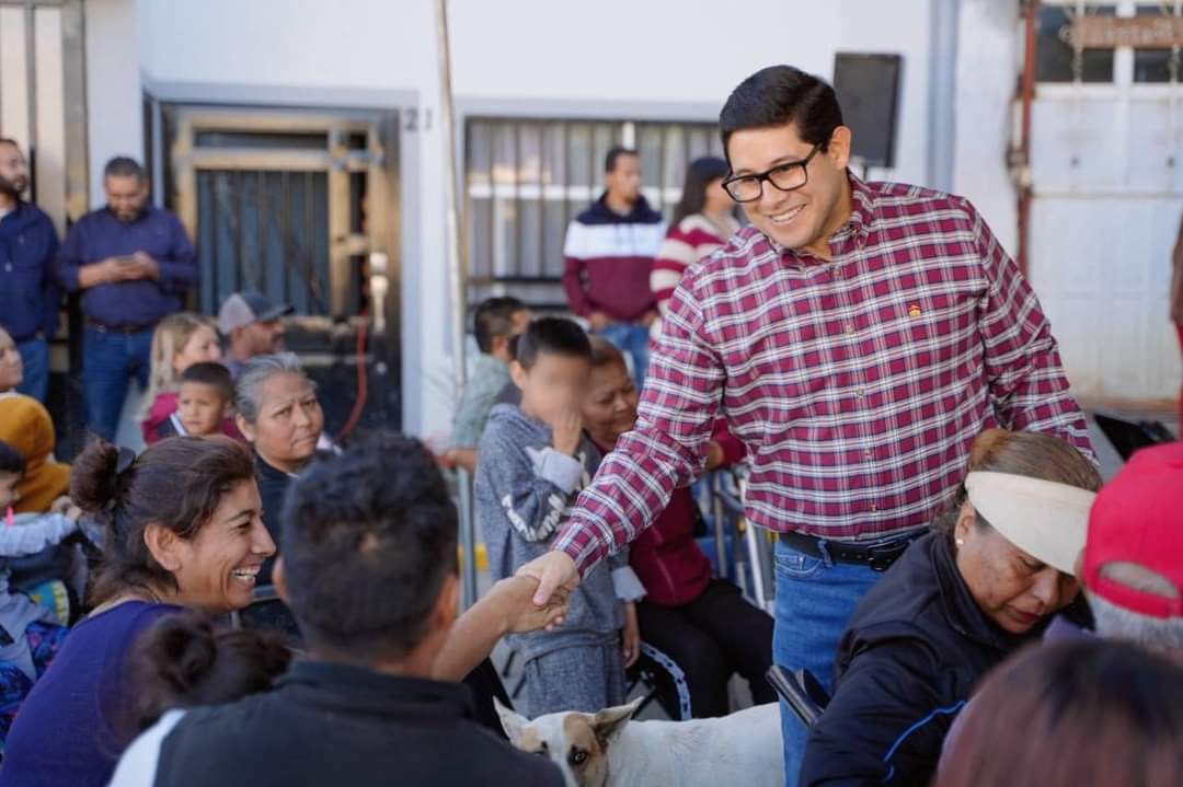 ENTREGA JORGE MIRANDA PAVIMENTACIÓN DE LA CALLE TOYOTA EN LA COLONIA MECÁNICOS
