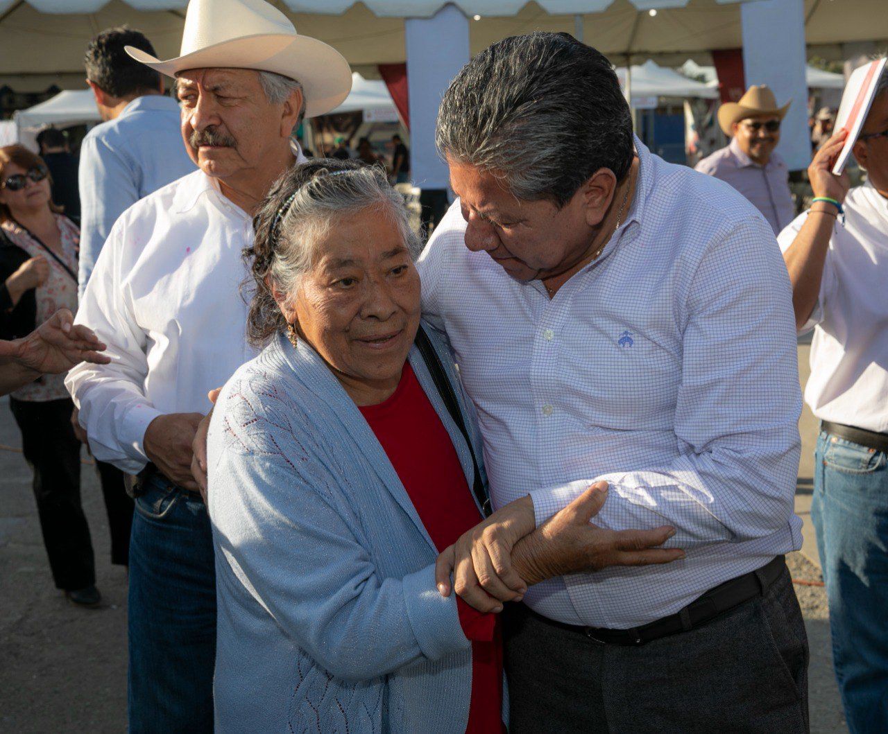Lleva Gobernador David Monreal Expo Feria Agropecuaria para zacatecanos en el exterior a Los Ángeles, California