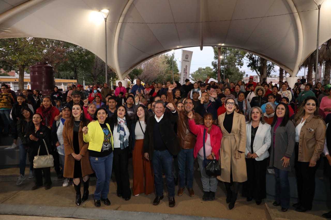 Por el bienestar de las familias guadalupenses, Gobernador David Monreal entrega apoyos para el mejoramiento de viviendas