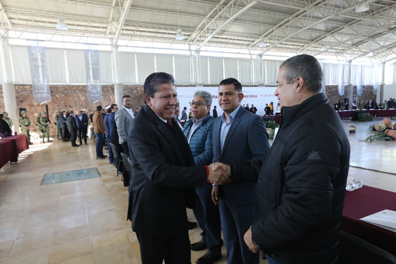 Celebran presidentes municipales de Zacatecas respaldo del Gobernador David Monreal con $300 millones para cerrar 2023