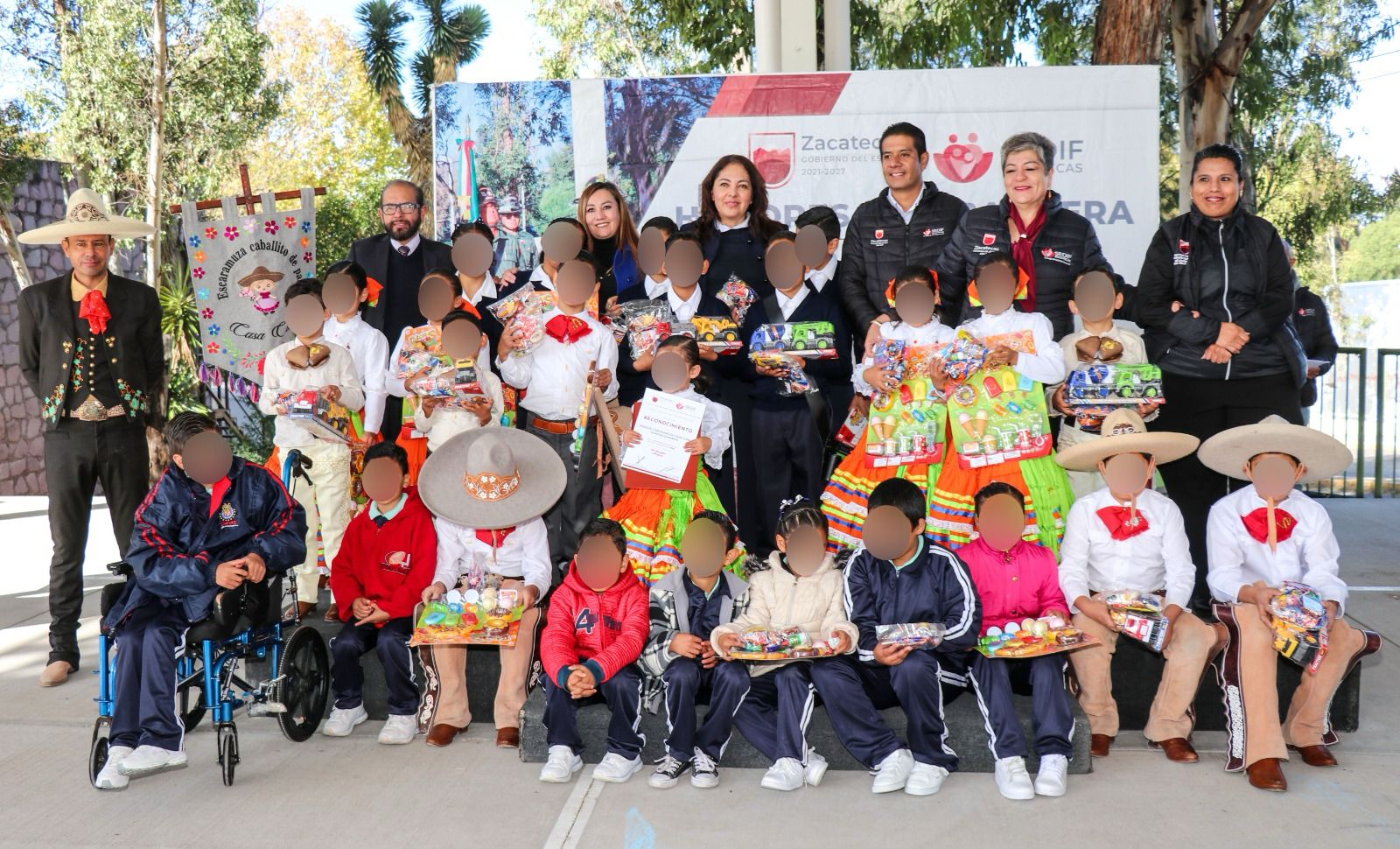 Reconoce Gobierno de Zacatecas a niñas y niños de Casa Cuna del SEDIF por destacar en el deporte charro