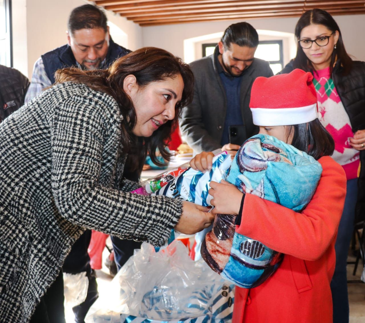 Lleva Gobierno de Zacatecas apoyos a niñas y niños de la Fundación Iván Down