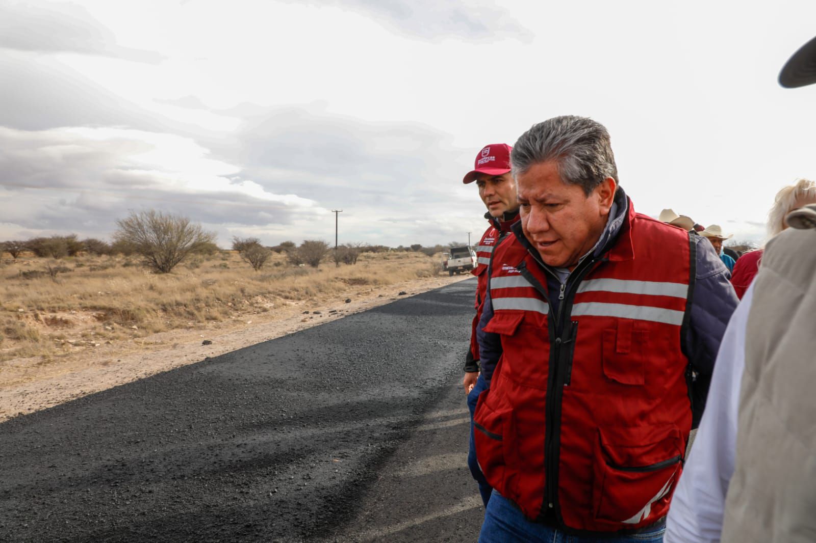 Con casi 30 mdp de inversión, rehabilita Gobernador David Monreal tramo carretero en Miguel Auza