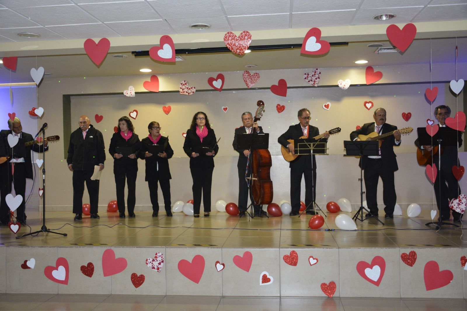 Participan Pensionados y Jubilados del Issstezac en encuentro literario y musical “Amistad en Verso y Armonía” 