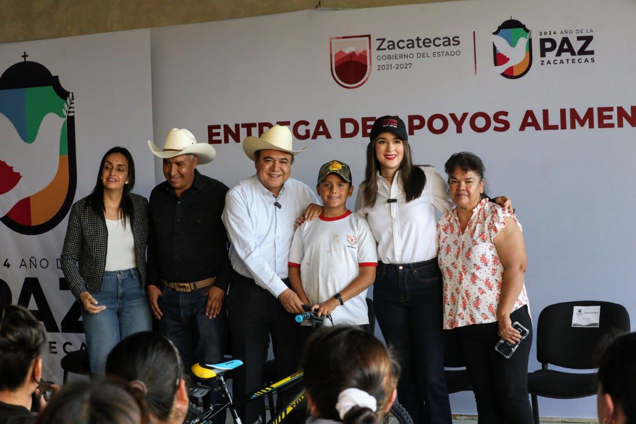 Entrega Gobierno de Zacatecas apoyos alimentarios en la región de Villanueva