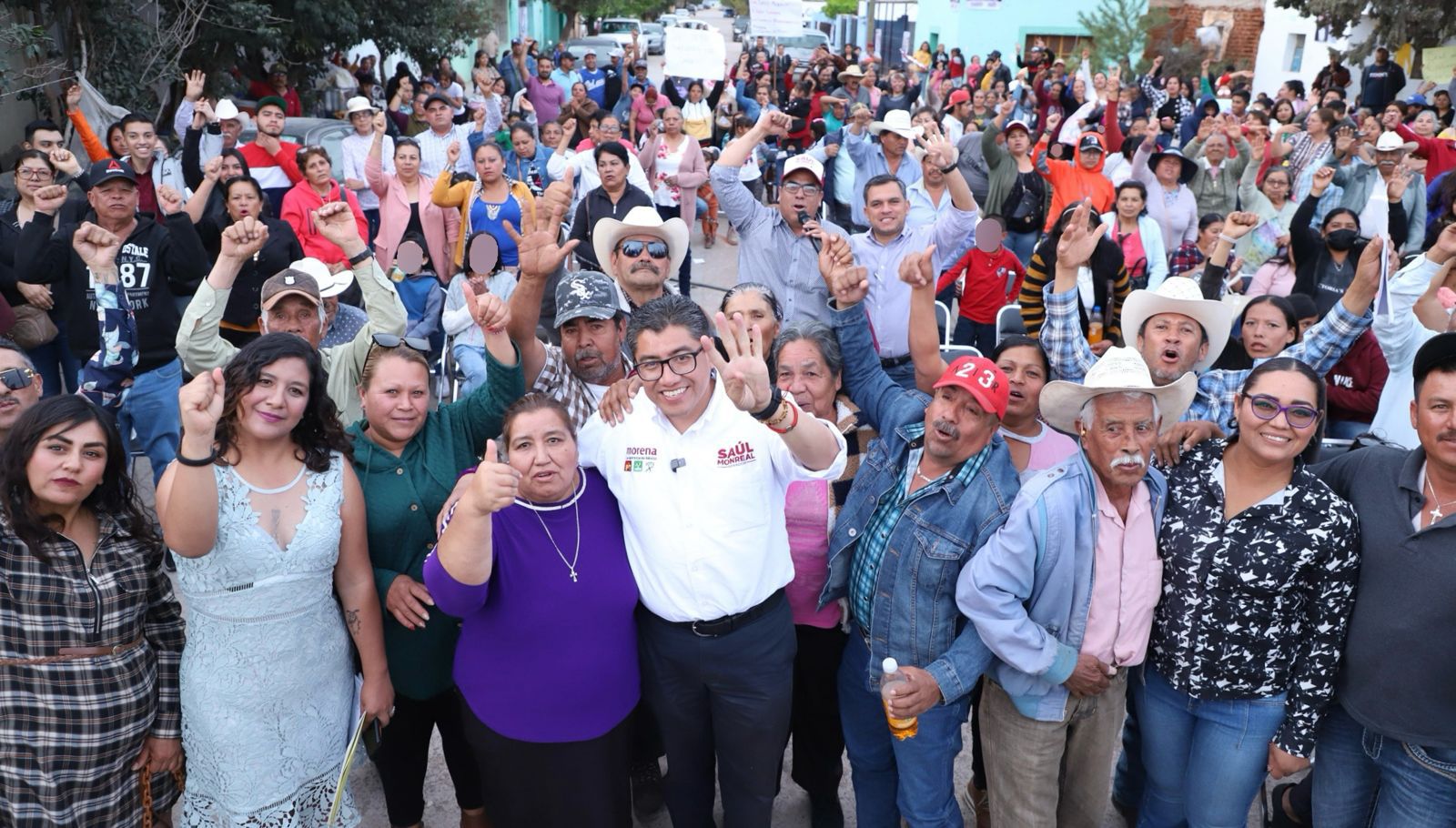 SAÚL MONREAL REITERA SU COMPROMISO A HABITANTES DE  FRESNILLO