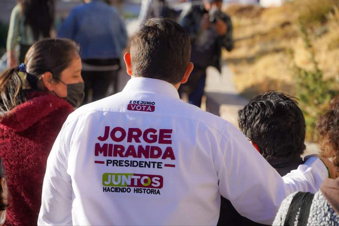 REFUERZA JORGE MIRANDA SU COMPROMISO CON LOS COLONOS DE LOS OLIVOS
