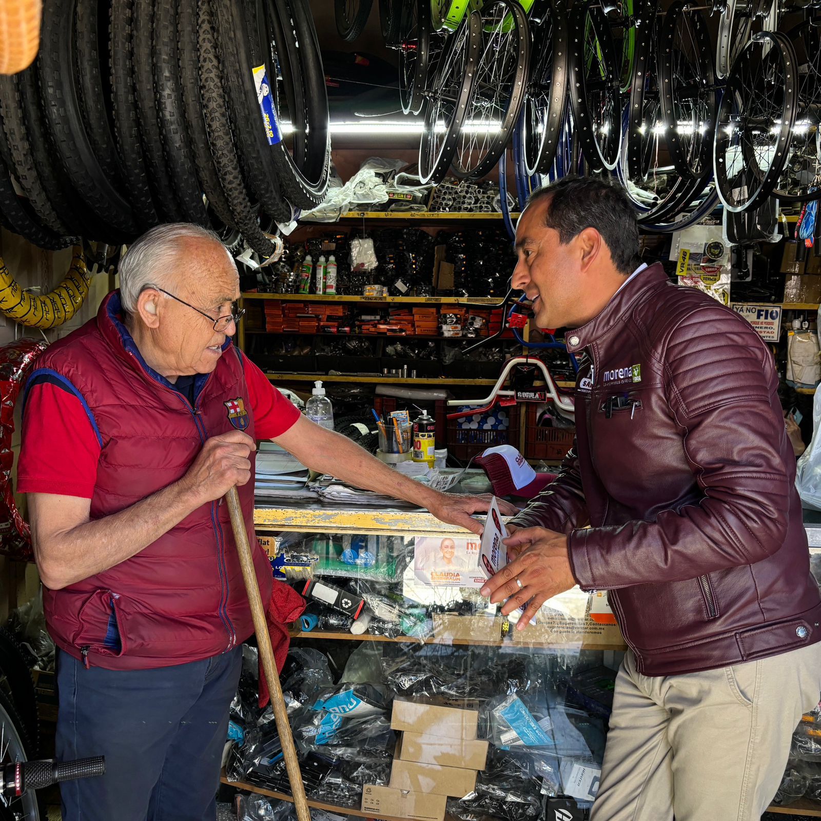 Respaldan comerciantes de la Colegio Militar, proyecto de Pepe Saldívar 