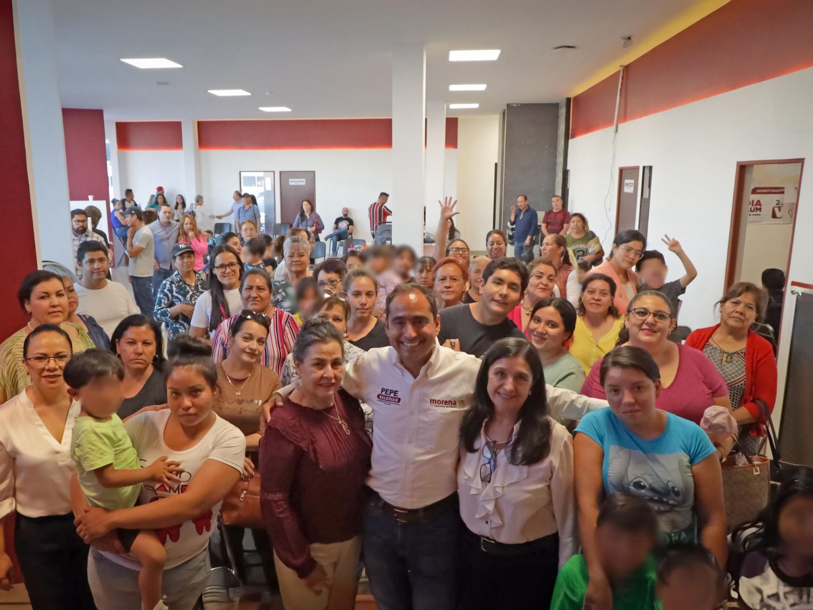 Claudia Sheinbaum y Pepe Saldívar, entregarán becas universales a niños de preescolar, primaria y secundaria públicas