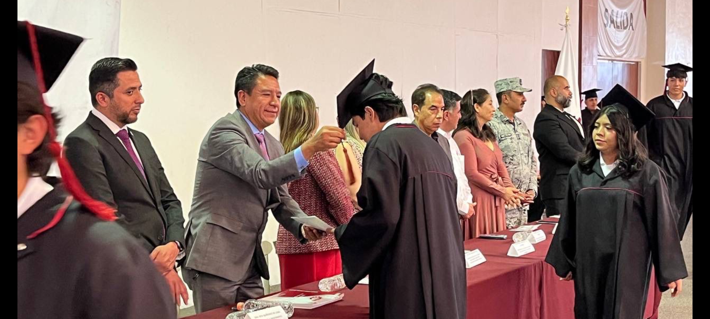 SE GRADUAN 402 ALUMNOS DEL CBTIS 01