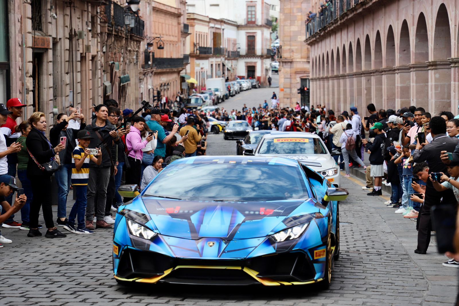 Zacatecas se llena de adrenalina con el Desfile Bash Road Tour en el Centro Histórico