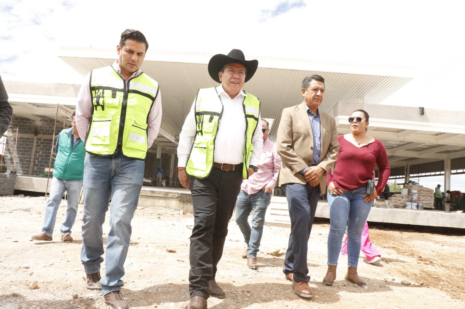 Gobernador David Monreal Ávila construye un gimnasio de alto rendimiento en Plateros, Fresnillo