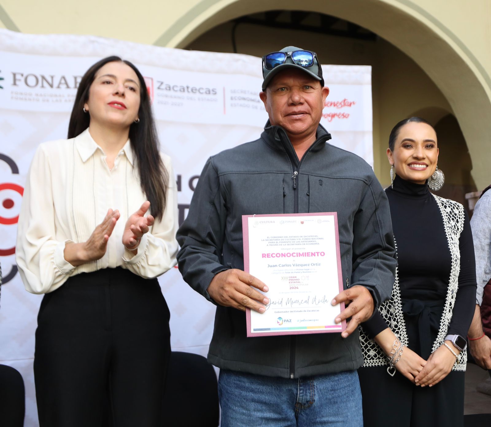 Gobierno del Estado reconoce talento de artesanos zacatecanos y entrega el Gran Premio Estatal de Arte Popular