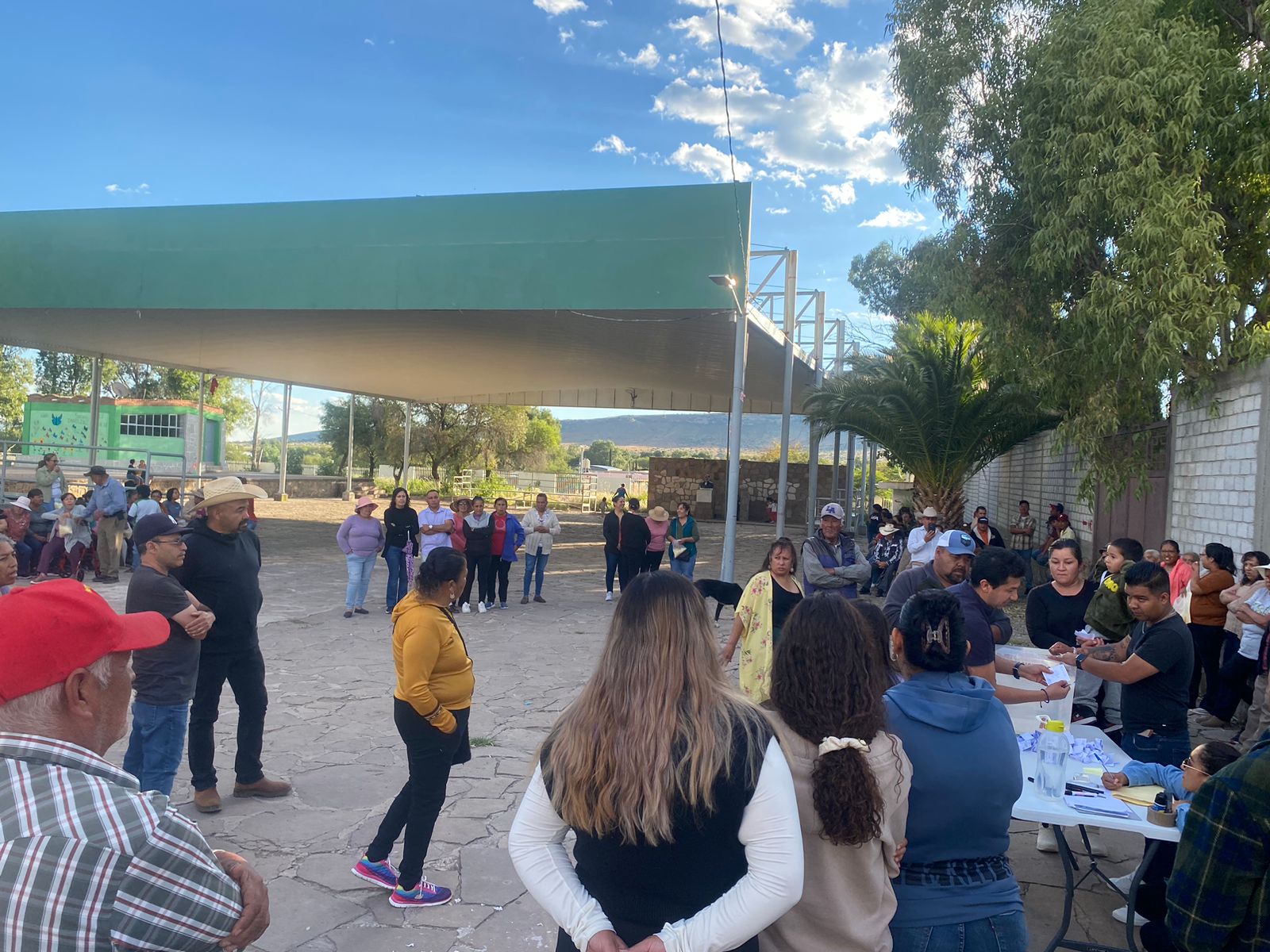 REAFIRMA MIGUEL VARELA SU COMPROMISO CON LA EDUCACIÓN EN VISITA A LA UNID ZACATECAS