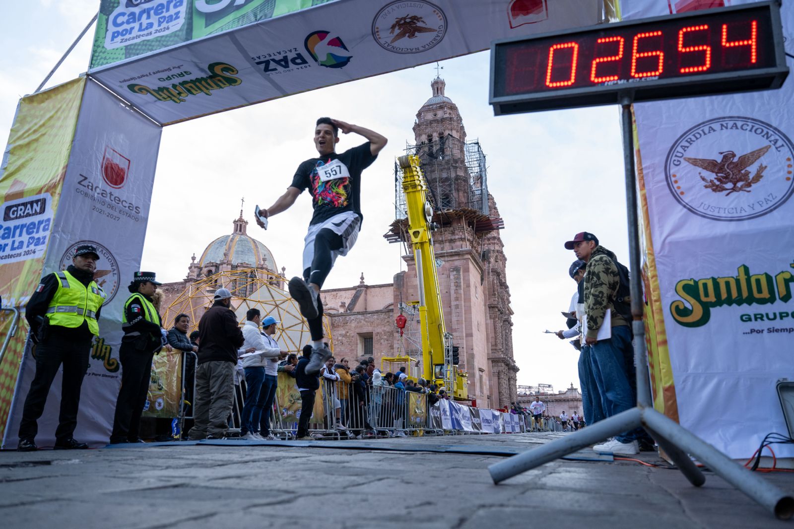 Con deporte, se promueve la paz en Zacatecas: Gobernador David Monreal Ávila, al concluir la Gran Carrera por la Paz 2024