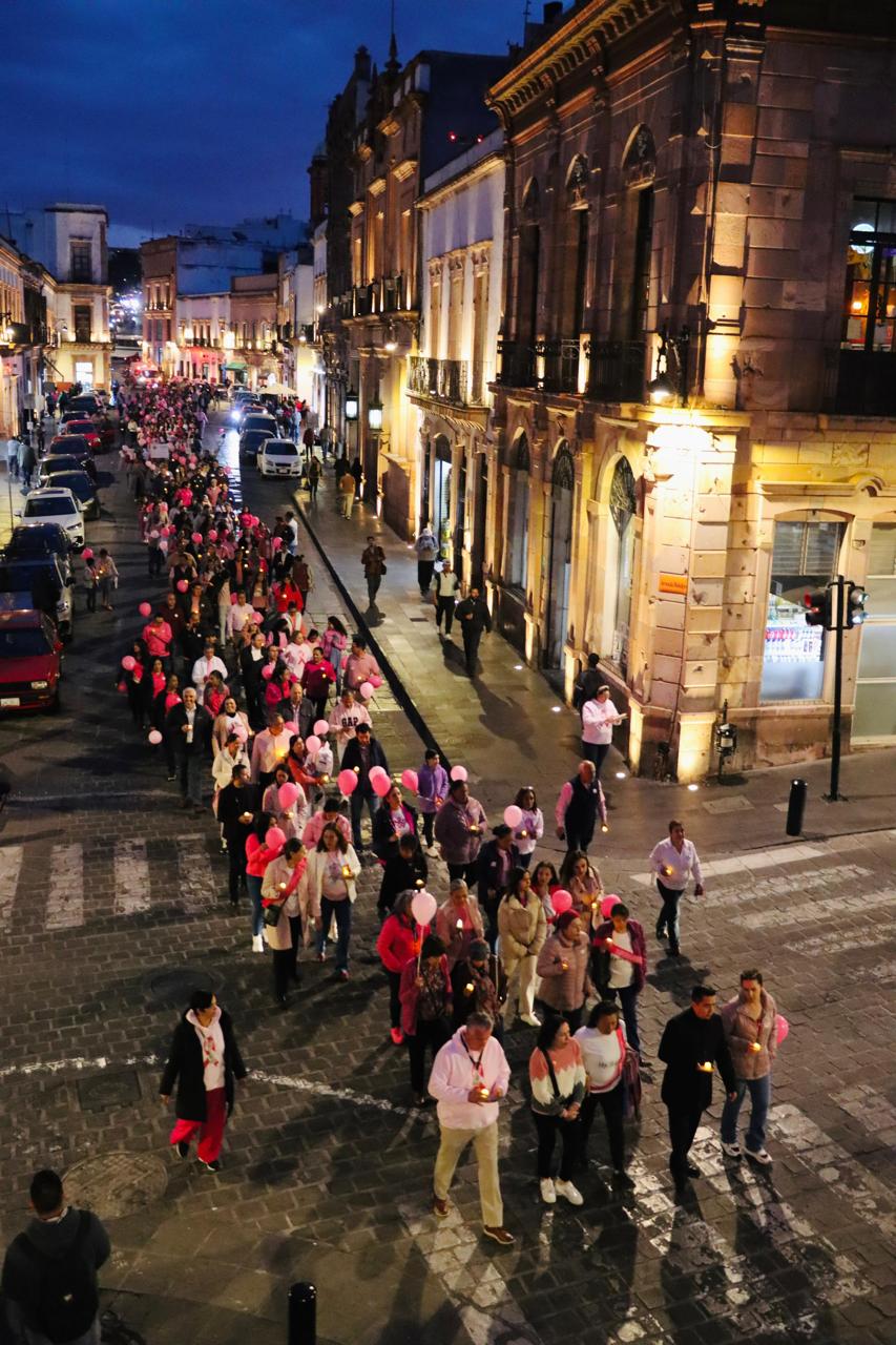 ZACATECAS SE UNE CONTRA EL CANCER DE MAMA EN UNA EMOTIVA MARCHA POR LA VIDA