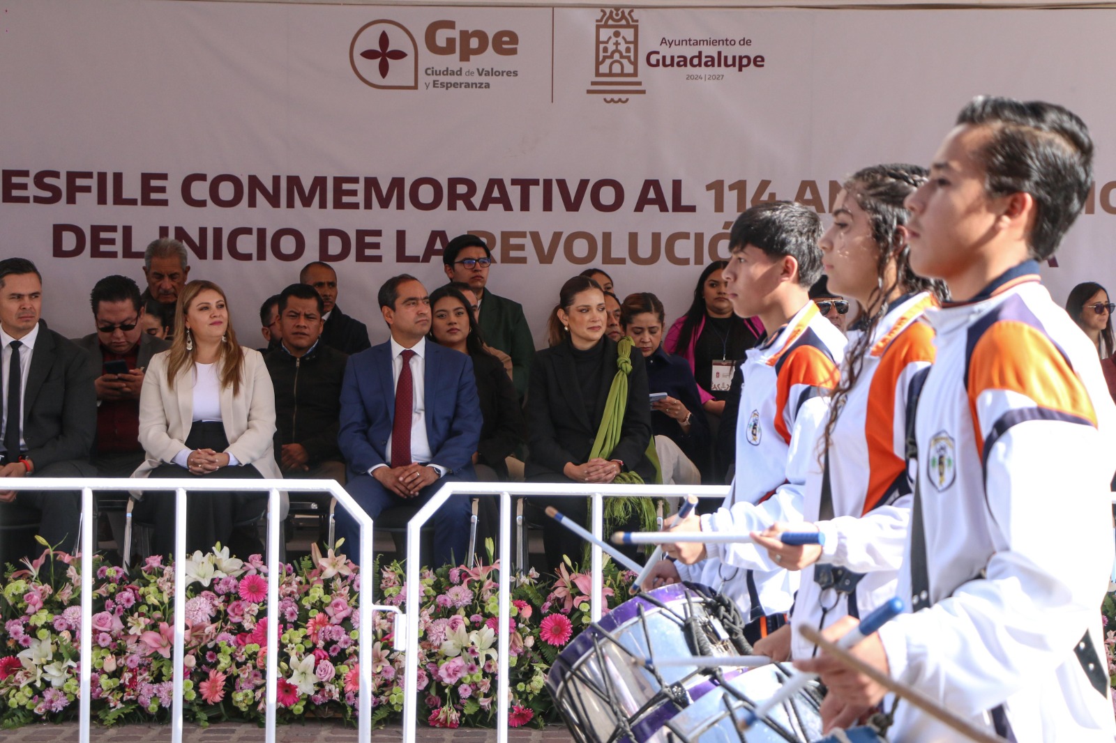 Con desfile conmemorativo y verbena se conmemora en Guadalupe el 114 Aniversario del inicio de la Revolución Mexicana