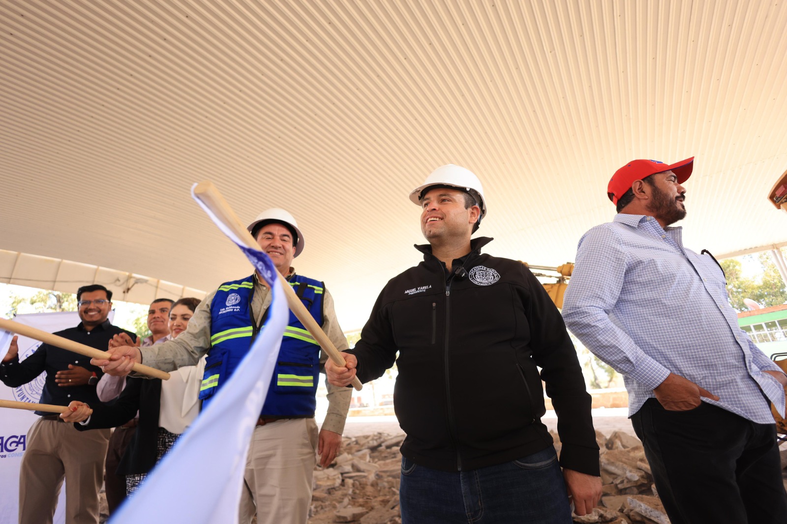 IMPULSA MIGUEL VARELA OBRAS EN COMUNIDADES DE ZACATECAS