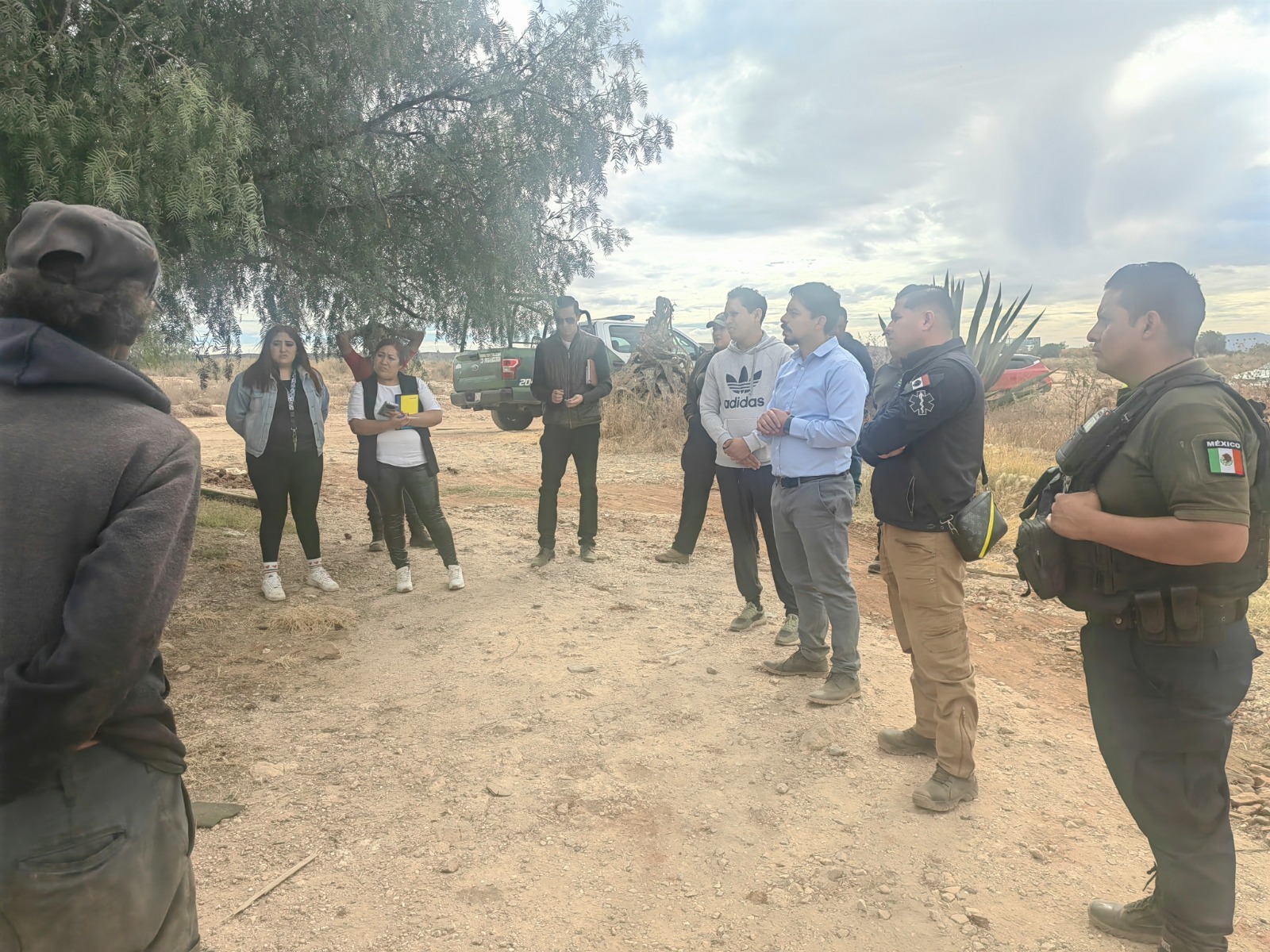 DECOMISAN LLANTAS EN PARQUE LADRILLERAS Y ACUERDAN ALTERNATIVAS ECOLÓGICAS