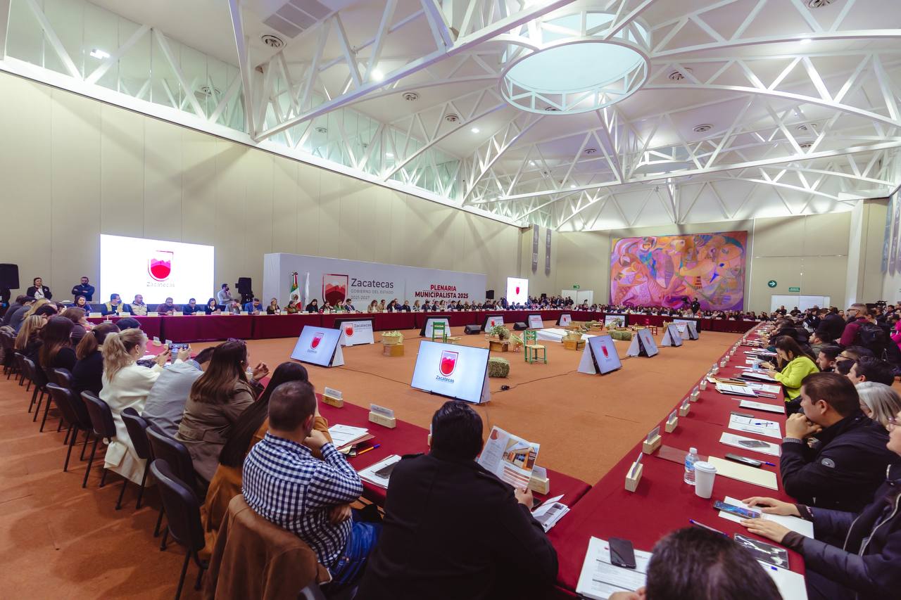 Por el desarrollo y bienestar de Zacatecas, en 2025 se destinarán mas de mil mdp para obras convenidas con municipios: Gobernador David Monreal Ávila