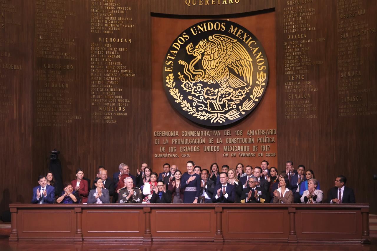 Acompaña Gobernador David Monreal a Presidenta Claudia Sheinbaum en conmemoración del 108 Aniversario de la Constitución