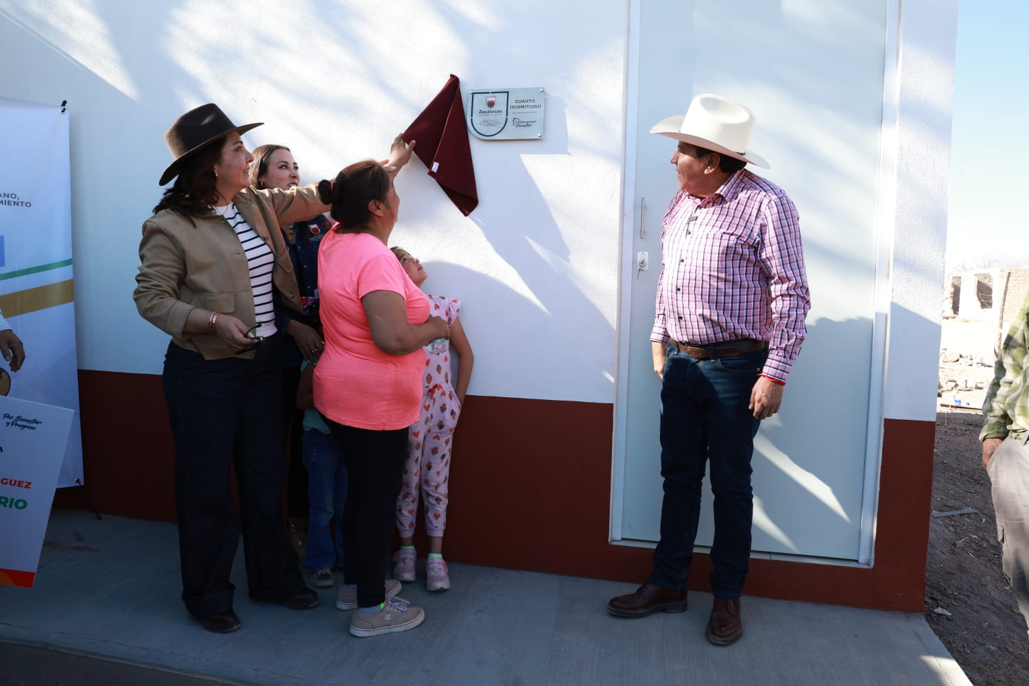 Mejora Gobernador David Monreal Ávila viviendas de familias de comunidades rurales del territorio zacatecano