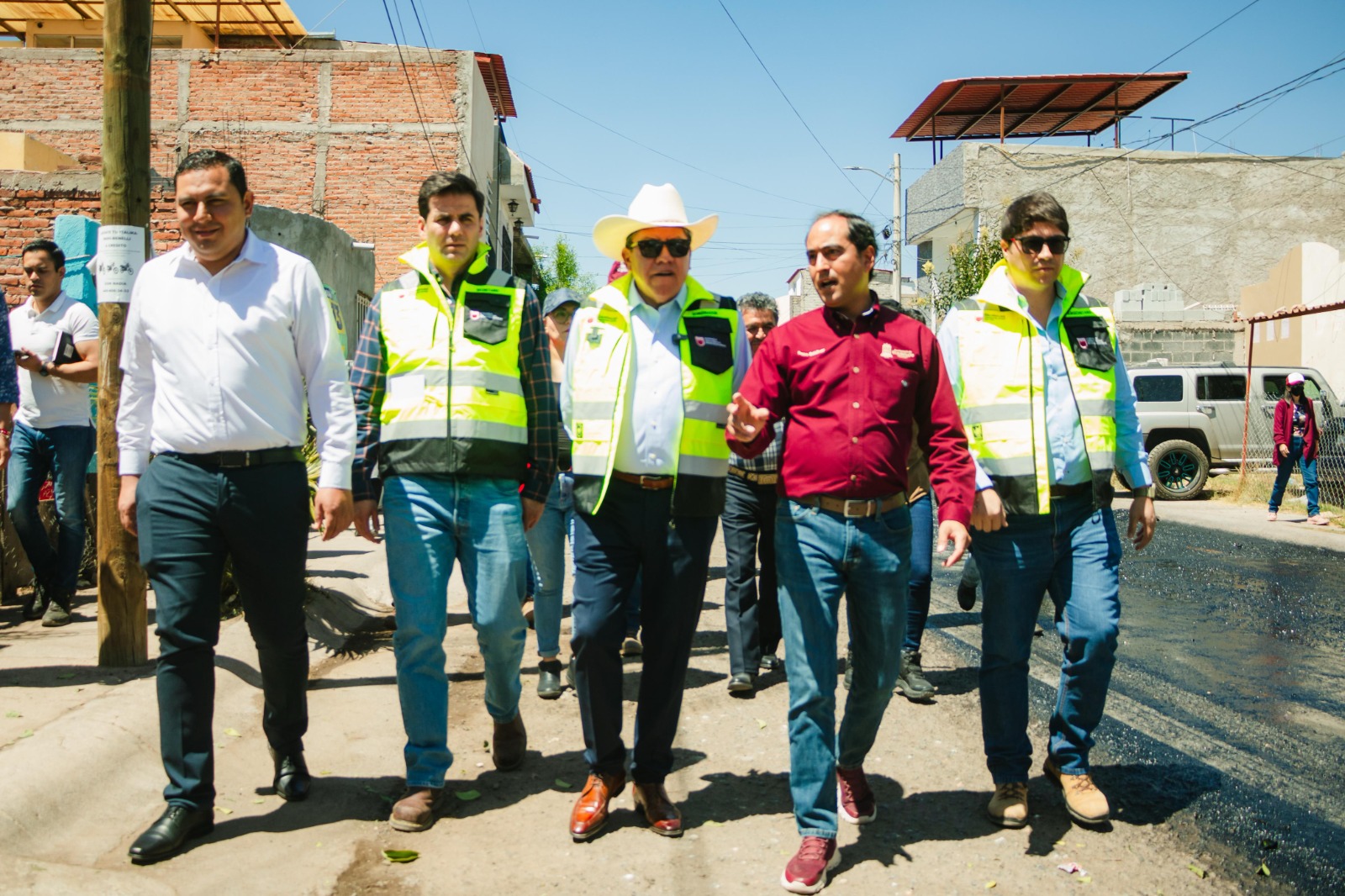 Rehabilita Gobernador David Monreal Ávila 63 calles en Guadalupe