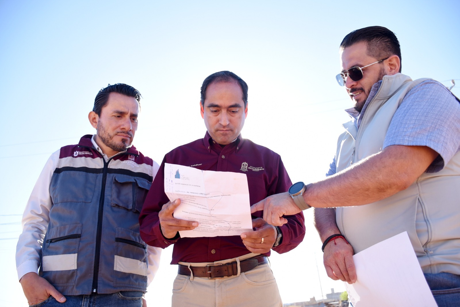En Colonia Universo Amplía Gobierno de Pepe Saldívar red de agua potable
