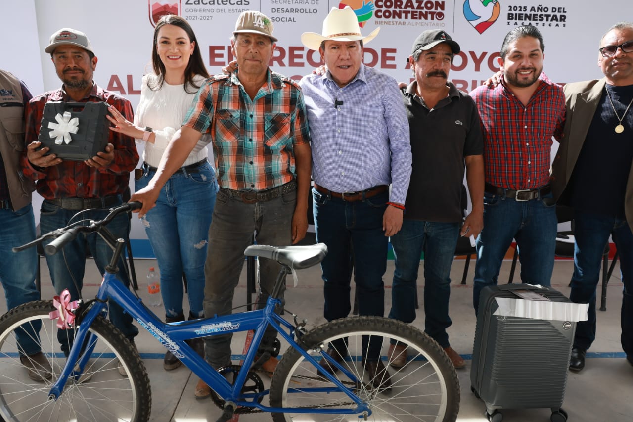 Entrega Gobernador David Monreal apoyos alimentarios del programa Corazón Contento a familias de Fresnillo