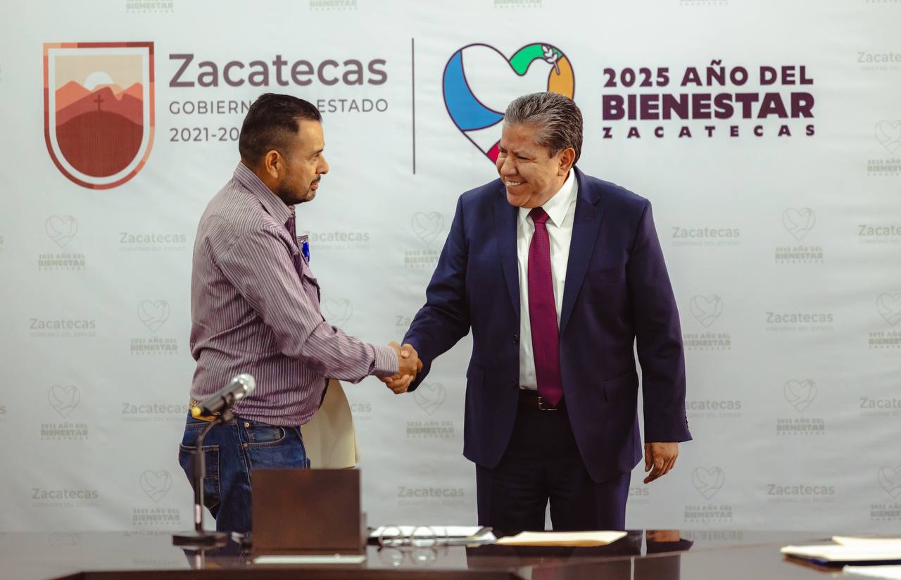 Inicia Gobernador David Monreal proceso para entrega de concesiones a taxistas zacatecanos