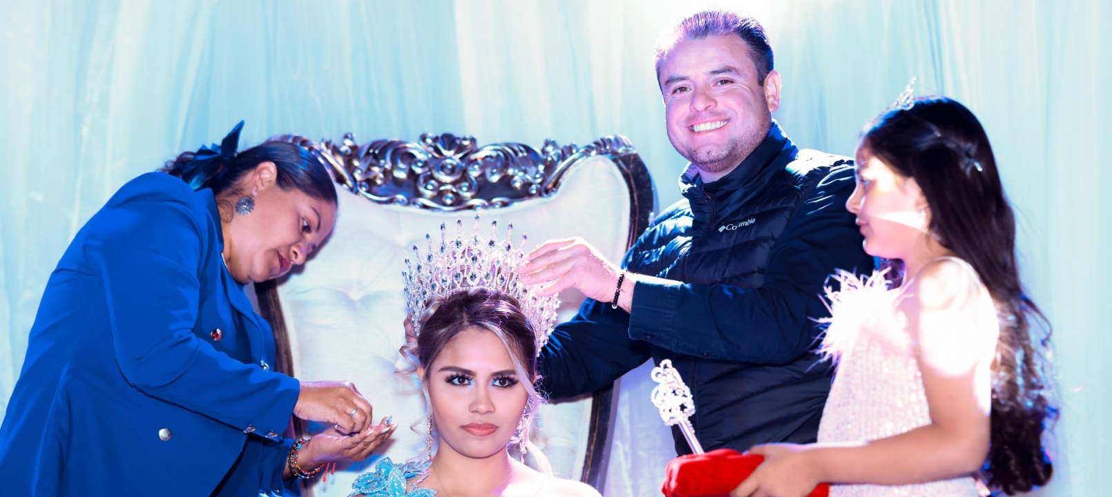 INAUGURA MIGUEL VARELA FIESTAS PATRONALES EN EL MAGUEY