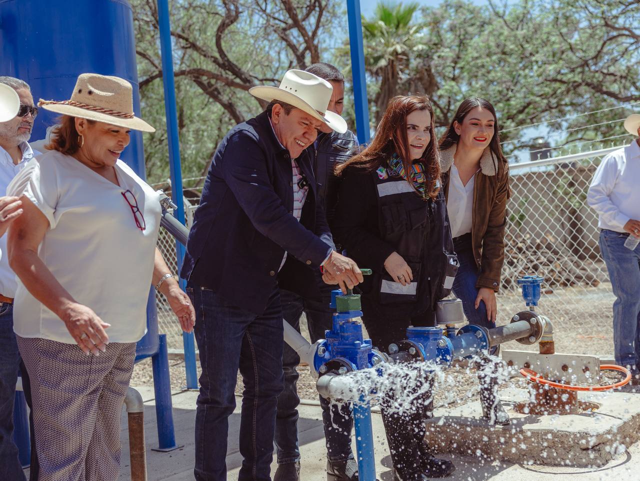 Inaugura Gobernador David Monreal Ávila nuevo pozo de agua potable en El Socorro, Loreto