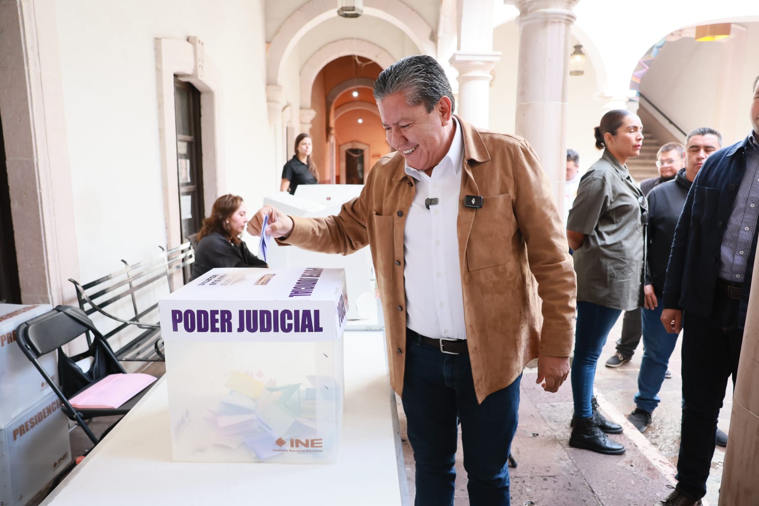 Emite su voto Gobernador David Monreal Ávila en la primera elección popular en 200 años del Poder Judicial de México