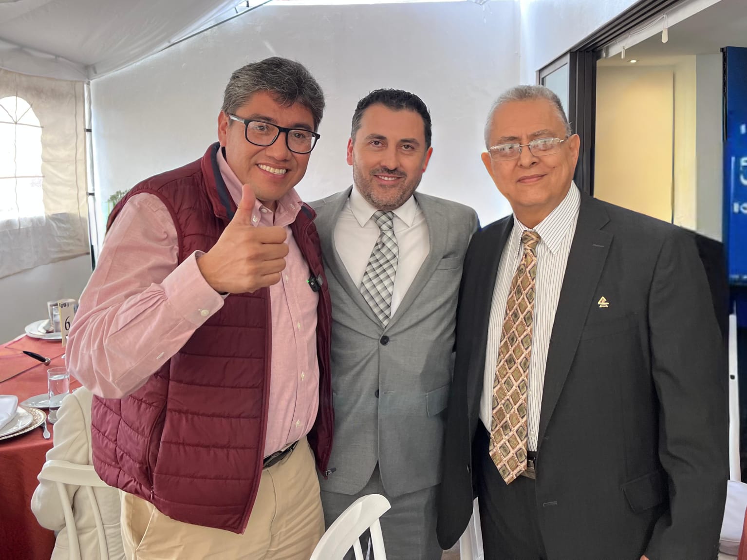 El senador Saúl Monreal respalda al sector empresarial zacatecano durante toma de protesta de CANACO SERVYTUR